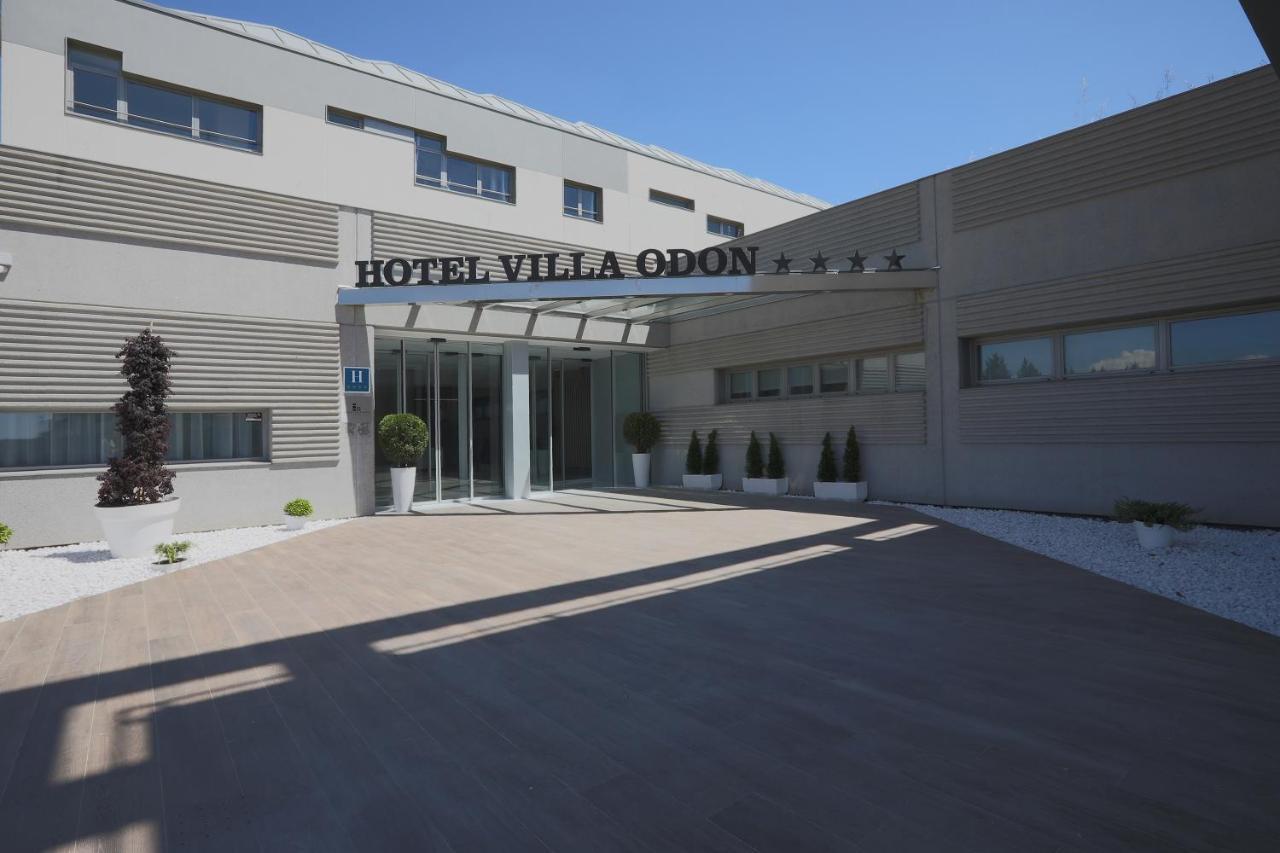 Hotel Villa Odon Villaviciosa de Odón Dış mekan fotoğraf